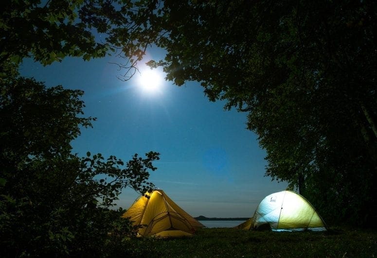 Four Money-Saving Tips for Your Next Family Camping Trip