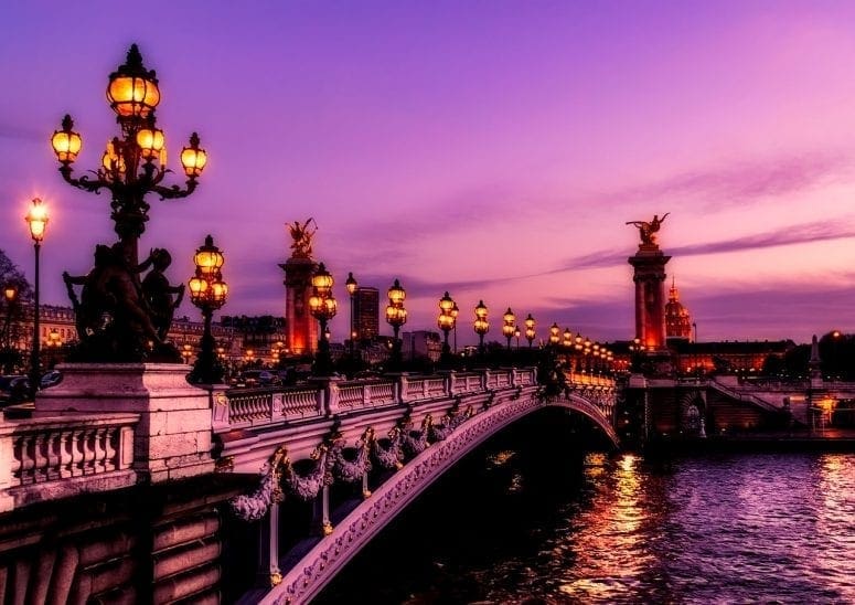 An Evening in Paris – Things you should consider doing