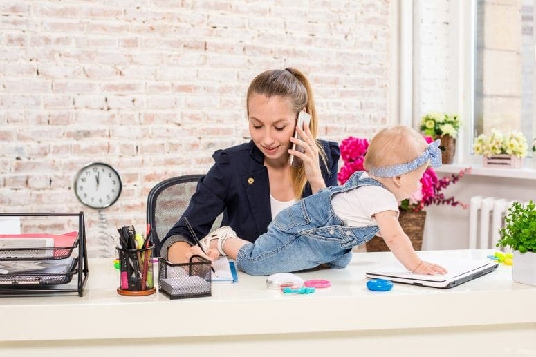4 Ways Stay-at-Home Moms Can Earn Extra Cash