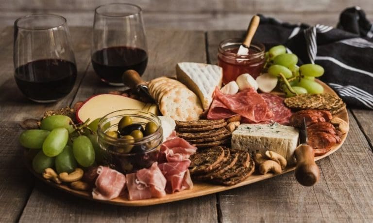 Steps To Make an At-Home Charcuterie Board