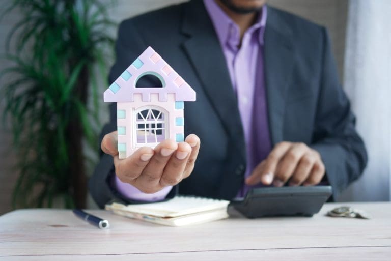 9 Factors to Consider When Applying for a Mortgage
