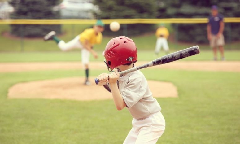 The Benefits of Letting Your Kids Join a Baseball Team