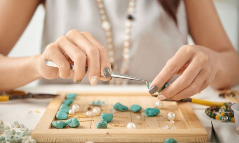 How To Start a Successful Jewelry-Making Business