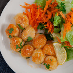 Out-of-this-World Buttery Scallops
