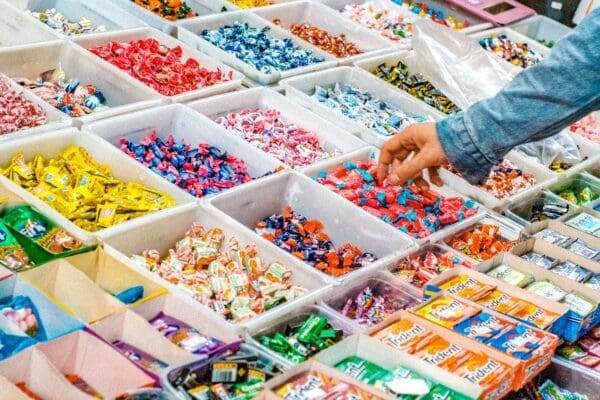 Understanding the Benefits of Partnering With a Candy Wholesaler for Your Store